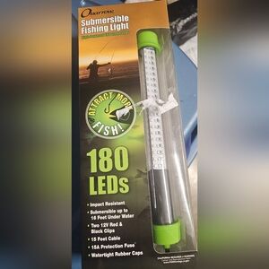 New Quarrow Submersible Fishing Light with 180 LEDs